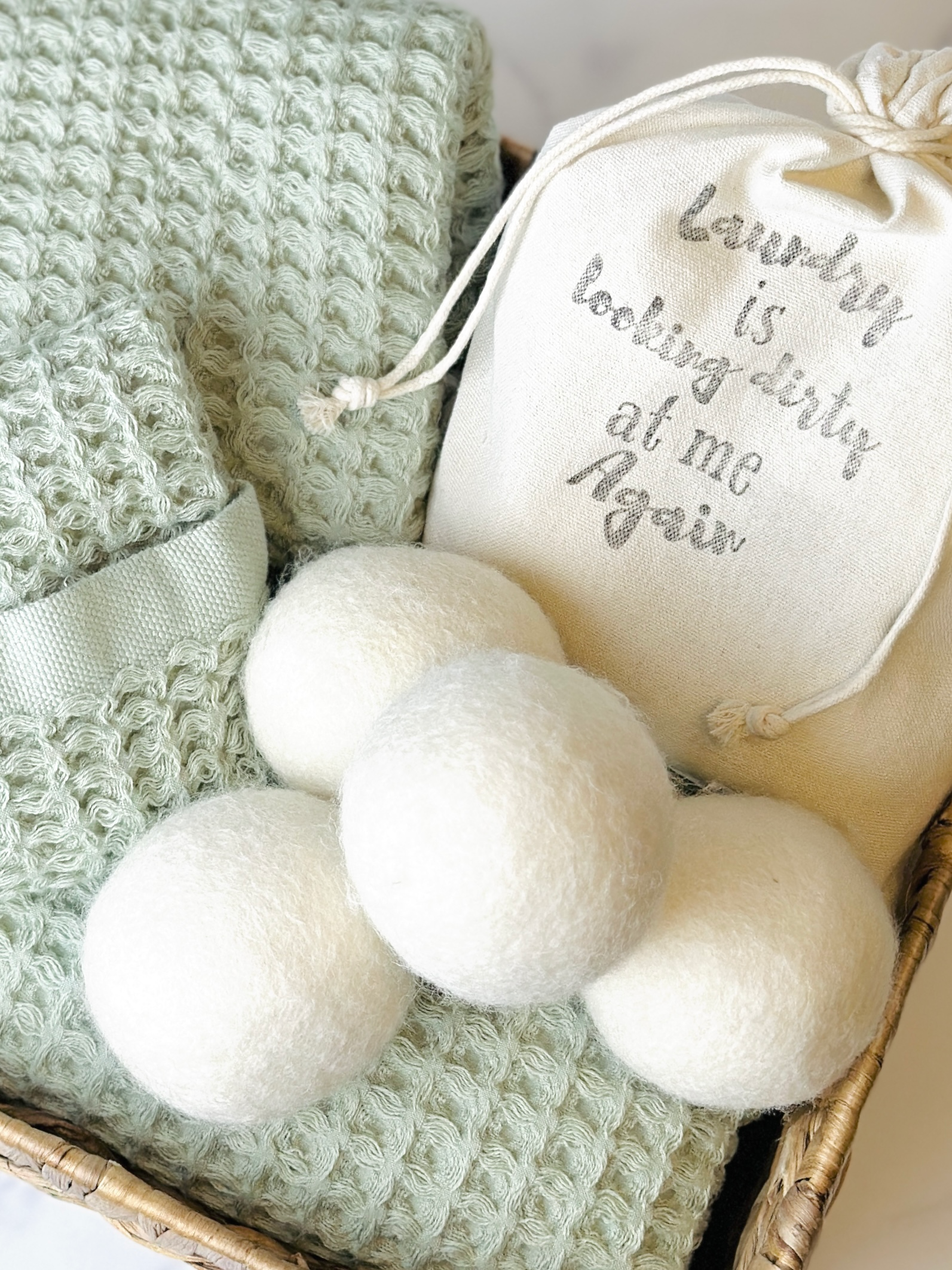 Dryer Balls vs Lavender Dryer Bags: Two Low-Waste Ways to Freshen Laundry